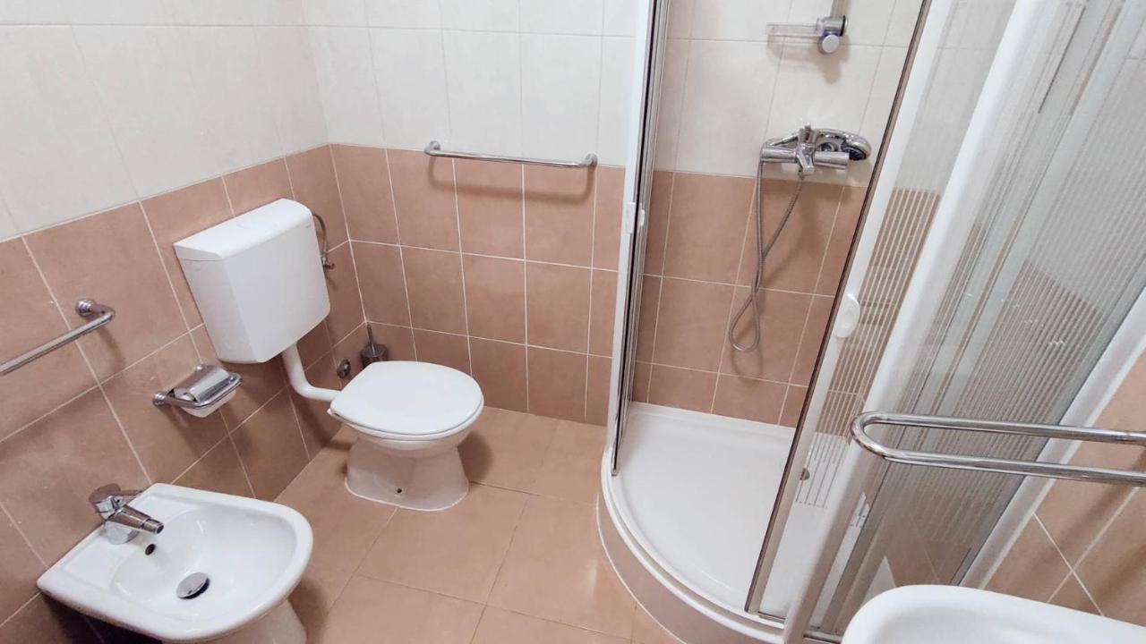 App Oleander Apartment Umag Exterior photo